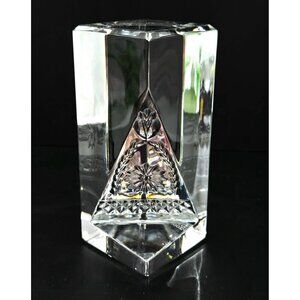 Times Square 2001 Commemorative Crystal Vase With Intricate Cut Design